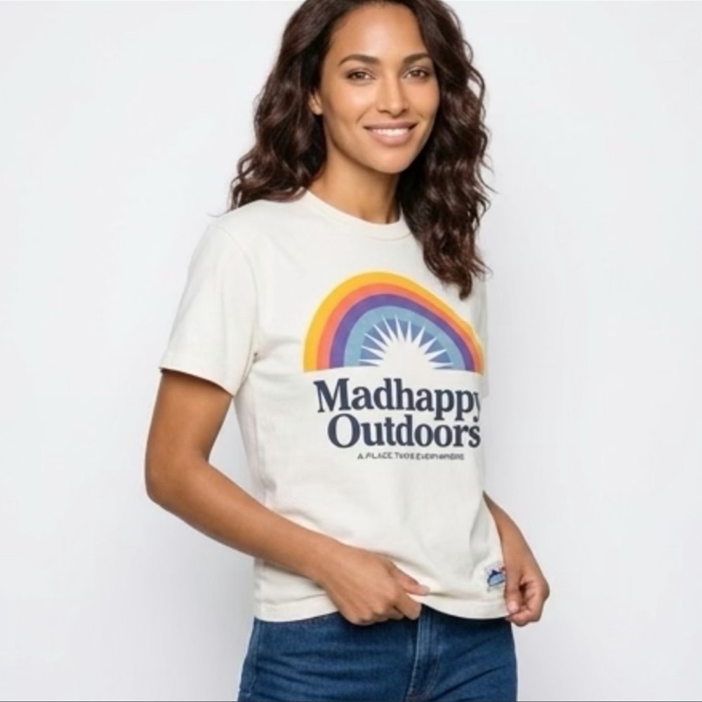 Madhappy Outdoors “ A place that’s everywhere” off-white, Rainbow, S oversized